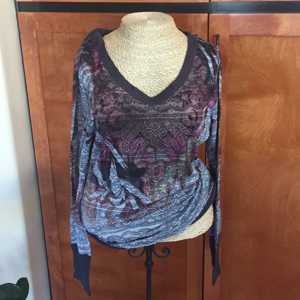 Long sleeve top